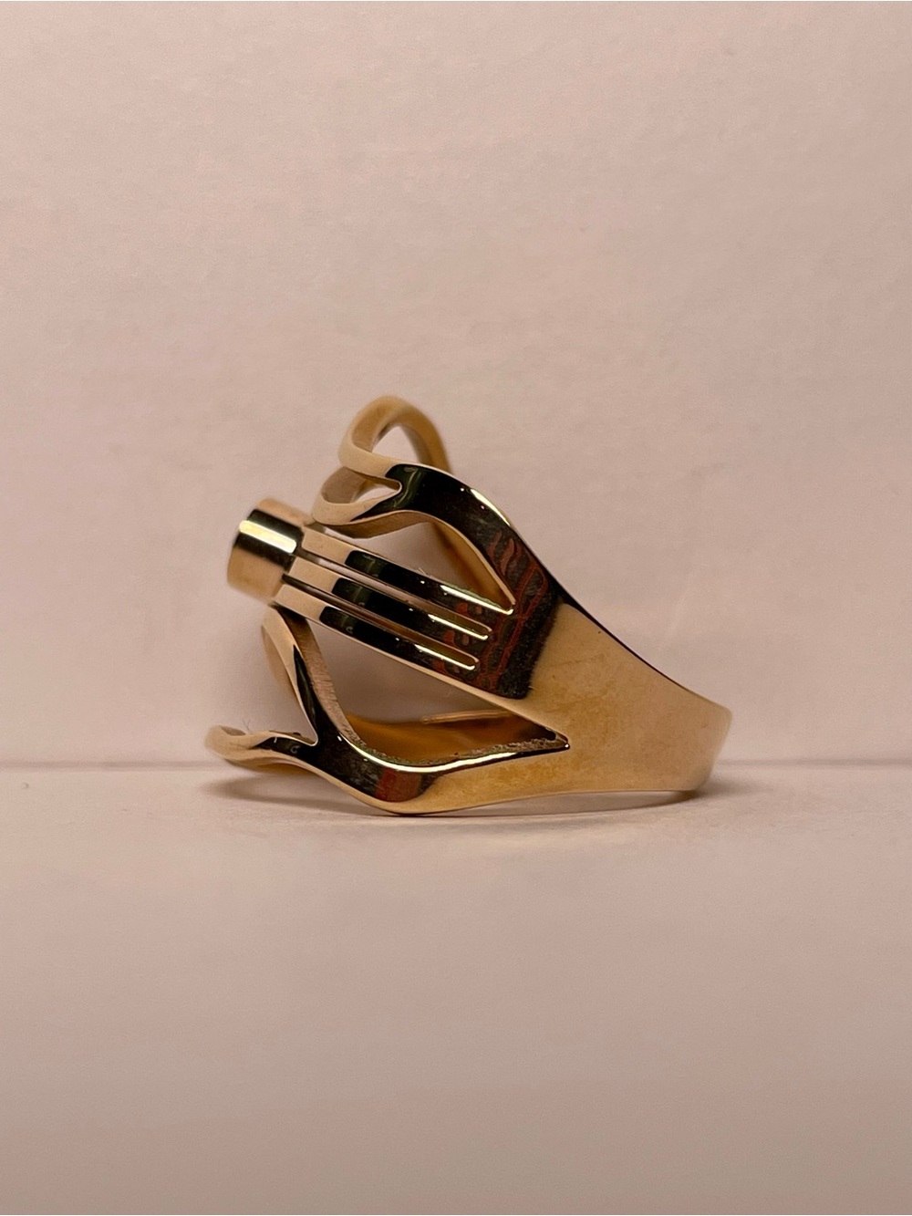 Rose Gold Wave Crystal Ring - Picture 3 of 6